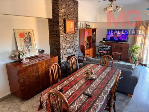Casa 4 ambientes con 3 baños