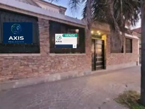 CHALET, 2 PLANTAS DE 9 AMBIENTES UNICO EN SU ZONA