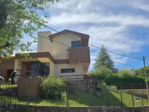 Casa Amoblada En Venta Playas De Oro. Praga 3000
