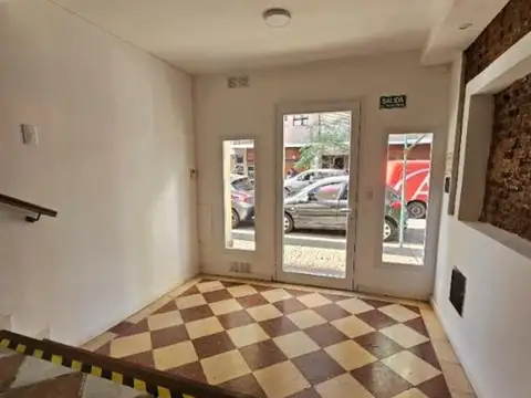 PH 4 AMBIENTES CON LOCAL AL FRENTE GASCON Y CORRIENTES