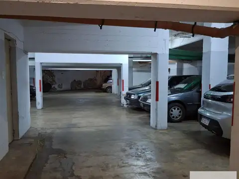 Cochera en venta - 18Mts2 - Parque Patricios
