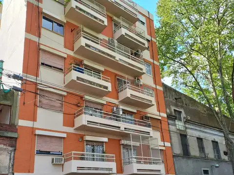 Cochera en venta - 18Mts2 - Parque Patricios