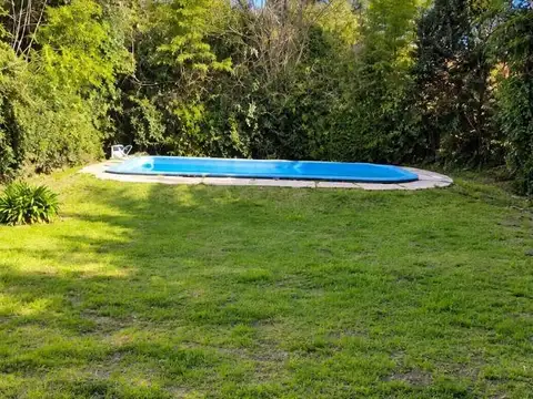 Casa 4 ambientes con 2 baños