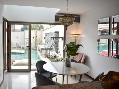 Casa en Venta en Berazategui, USD 490.000