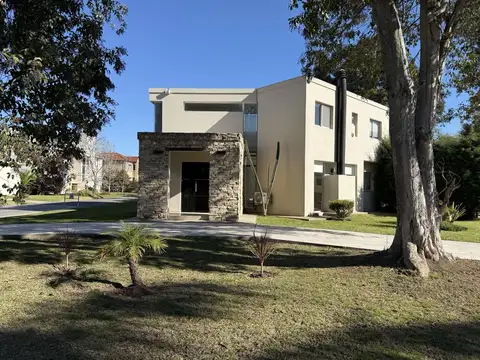 Casa en Alquiler en El Aromo, Countries y Barrios Cerrados en Escobar