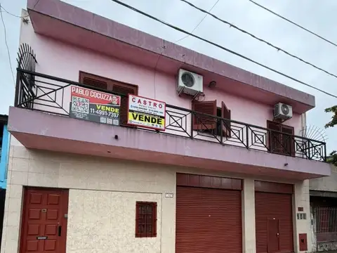VENTA EN BLOCK CASA + DEPTO + LOCAL Y GALPON MERLO