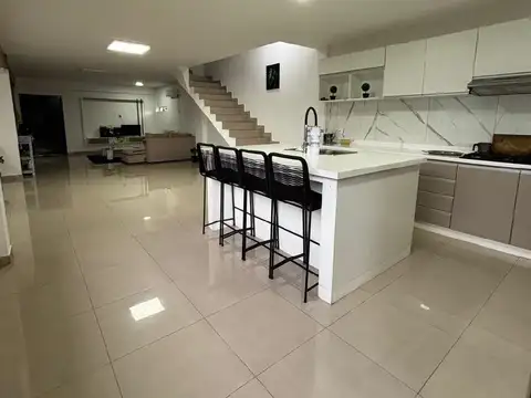 CASA APTA CRÉDITO HIPOTECARIO EN VENTA - ACCESO SUR (CF1254)