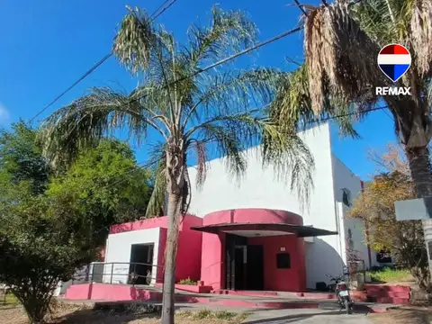 Local en venta y permuta en tres cerritos 376 m2