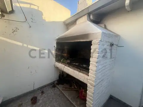 Casa en Alquiler en Villa Luzuriaga, $ 1.100.000