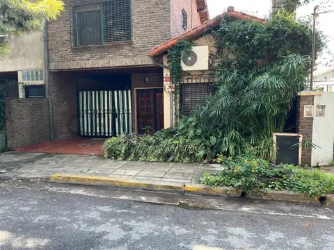 Venta de Casa 4 ambientes Hurlingham Barrio inglés