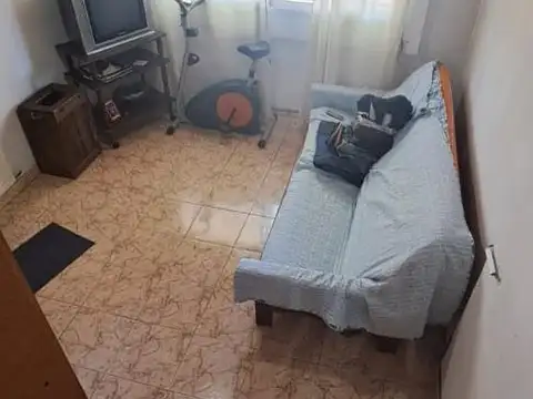 Casa 2 ambientes con 1 baño