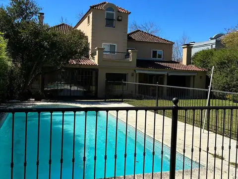 Casa en Alquiler Temporal de 4 dormitorios