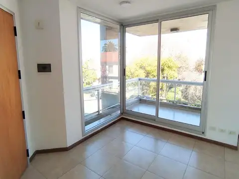 Departamento en Alquiler en San Lorenzo, $ 900.000