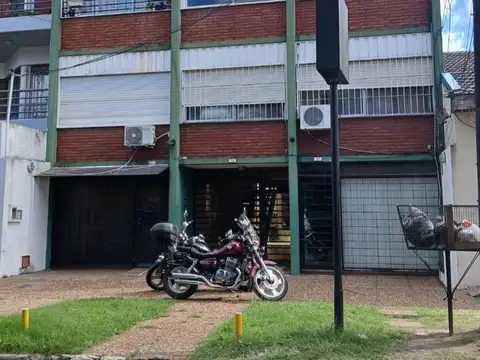 Alberto Lartigau 300, Piso 1