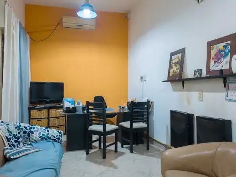 VENTA CASA 3 AMB CON COCHERA/LOCAL EN SARANDI