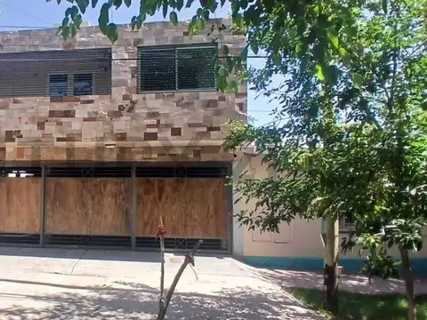 Amengual 700, Piso 0