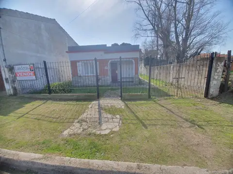 Casa 3 amb. - Lote Propio de 10 x 30