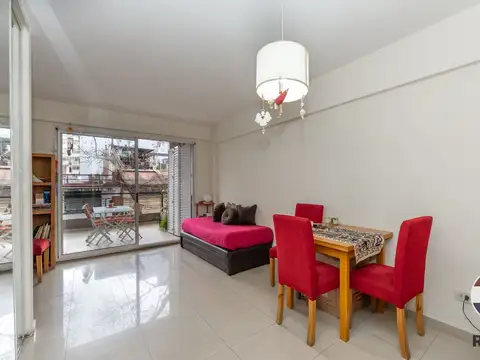 VENTA LUMINOSO MONOAMBIENTE CON BALCÓN EN PALERMO