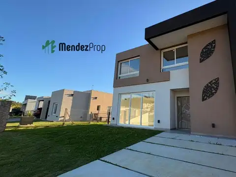 CASA A ESTRENAR EN BARRIO SAN FELIPE