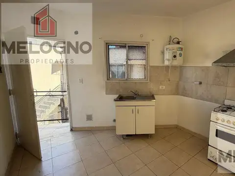 Depto Tipo Casa en Alquiler de 1 dormitorio