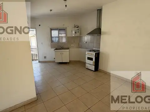 Depto Tipo Casa 2 ambientes con 1 baño