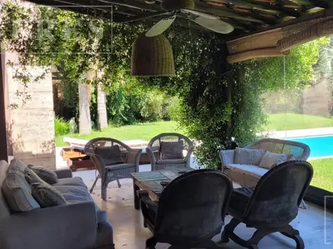 Casa en Alquiler Temporal en Villanueva, USD 5.500
