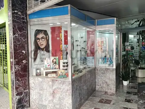 Rivadavia 300, Piso 0