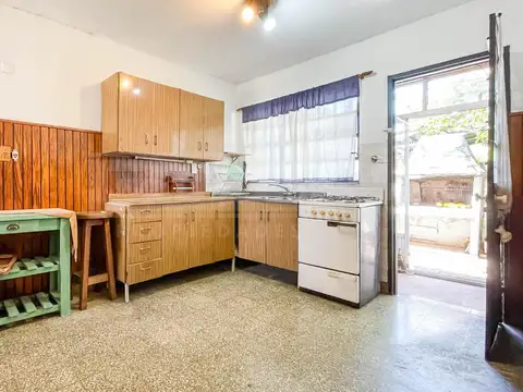 Casa 3 ambientes con 1 baño