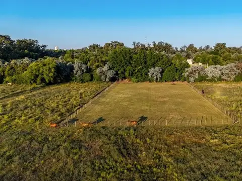 Excelente lote de 4.232 m2 en venta en Freixas, Pilar