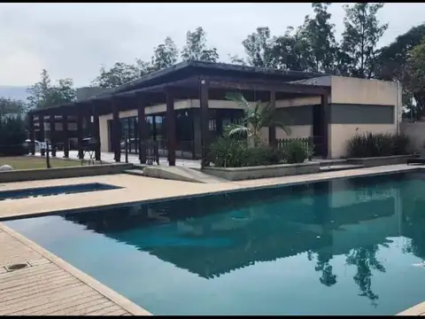 Terreno en Venta en Los Nogales, USD 36.000