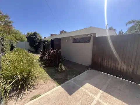 Casa 4 ambientes con 4 baños