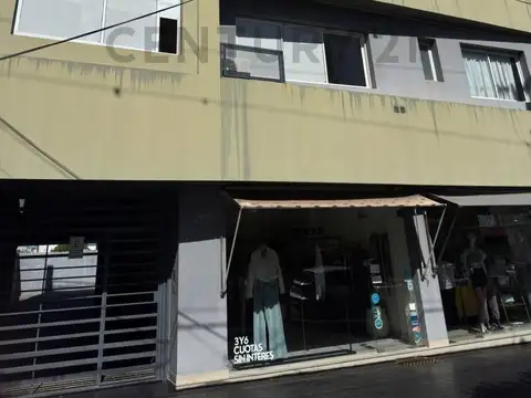 Emilio Pettoruti 2100, Piso 0