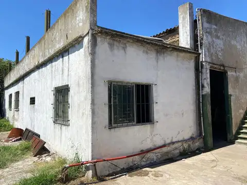 Depósito - Sarandi Venta OPORTUNIDAD 1800 Mts totales
