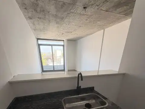 Departamento en Alquiler en Barrio España y Hospitales, $ 300.000