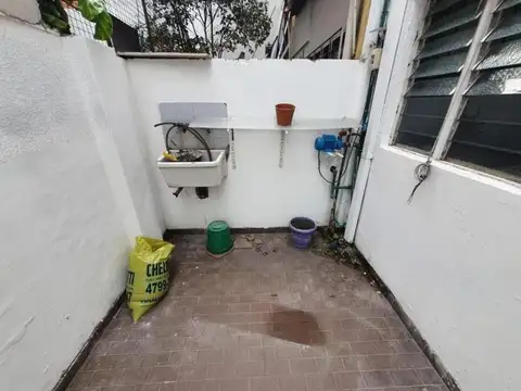 Depto Tipo Casa 4 ambientes con 2 baños