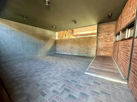 ZAVALLA al 3700 CASA DE 3 DORMITORIOS