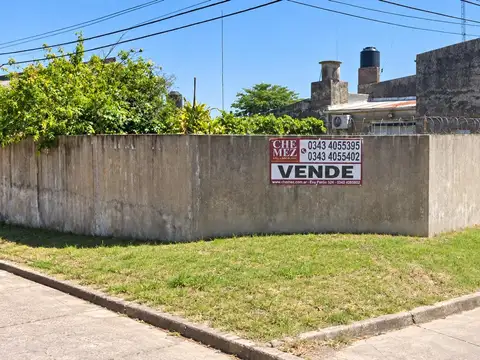 Casa 5 ambientes con 1 baño