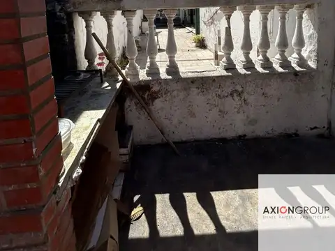 Casa 10 ambientes con 3 baños