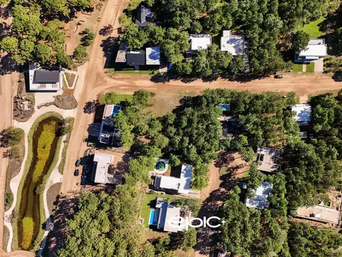 Lote 40 - Barrio Pioneros