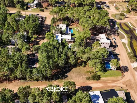 Lote 40 - Barrio Pioneros