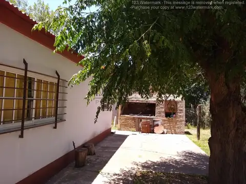 QUINTA en VILLA EL PINAR  Patricio Leavy 751. Villa El Pinar