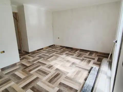 Depto Tipo Casa 4 ambientes con 1 baño