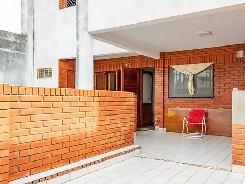 Departamento en Alquiler 3 Dormitorios con Patio Fisherton