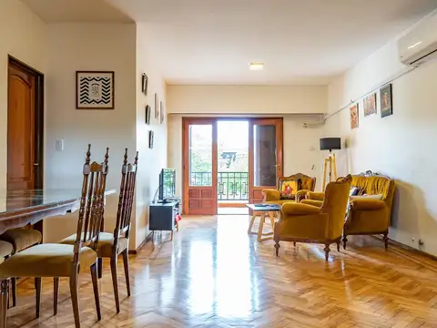 Departamento 5 ambientes con 2 baños