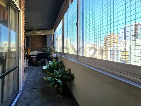 Departamento 4 ambientes con 3 baños