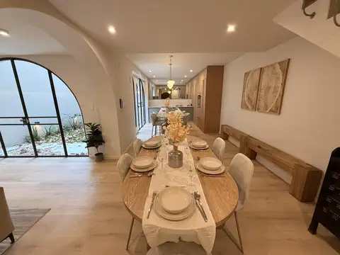 Casa en Venta en Nuestra Señora De Lourdes, USD 420.000