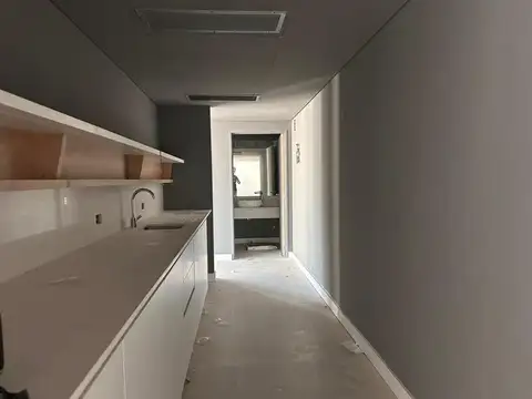 OFICINA COMERCIAL EN ALQUILER EN EDIFICIO AAA