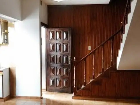 Depto Tipo Casa en Alquiler de 2 dormitorios