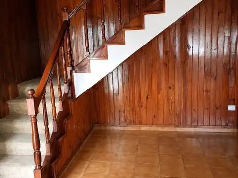 Depto Tipo Casa en Alquiler en Ramos Mejia Sur, $ 750.000