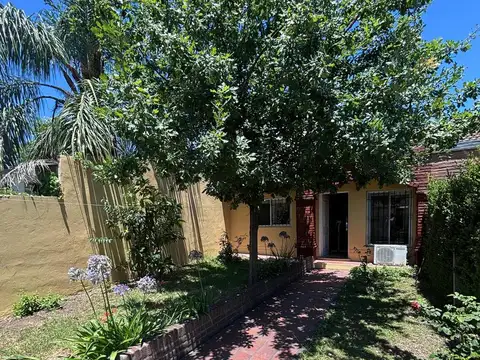 Depto Tipo Casa en Venta de 3 ambientes